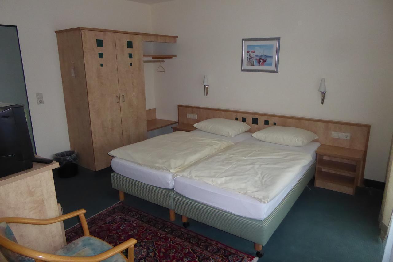 Hotel Ring Park Бухен Екстериор снимка