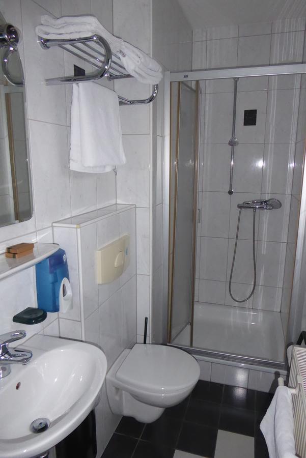 Hotel Ring Park Бухен Екстериор снимка