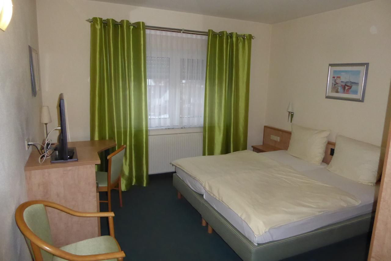 Hotel Ring Park Бухен Екстериор снимка