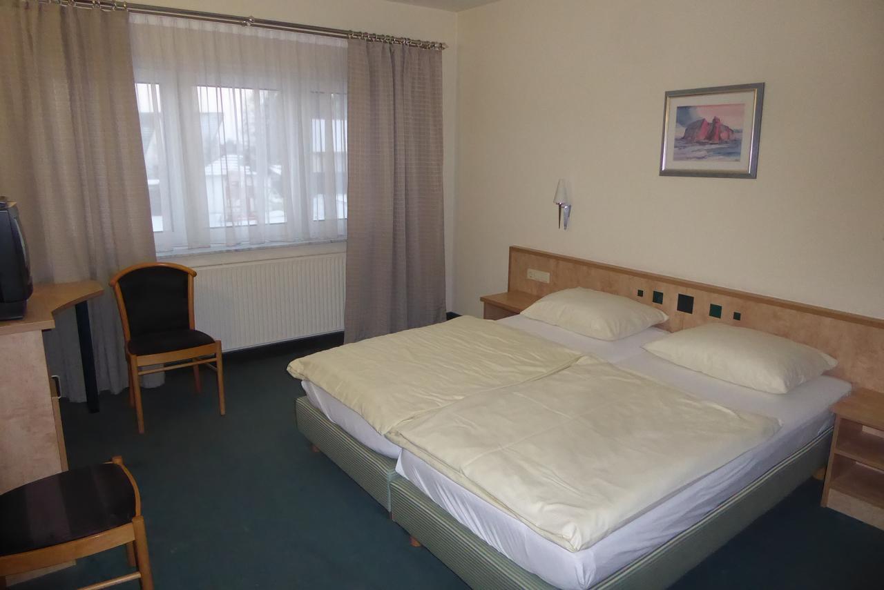Hotel Ring Park Бухен Екстериор снимка
