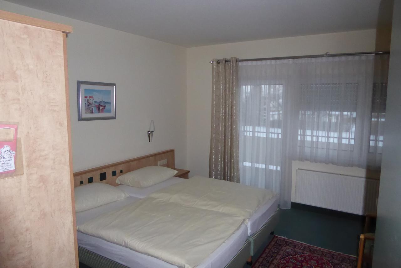 Hotel Ring Park Бухен Екстериор снимка